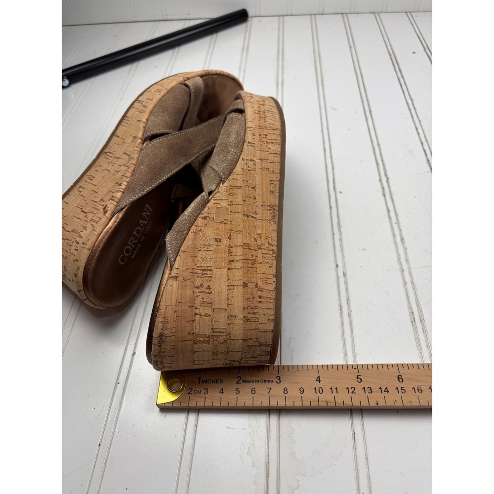 Cordani Metallic Gold Leather Cork Platform Wedge Italian Sandals Women's Size 8 - Picture 6 of 11